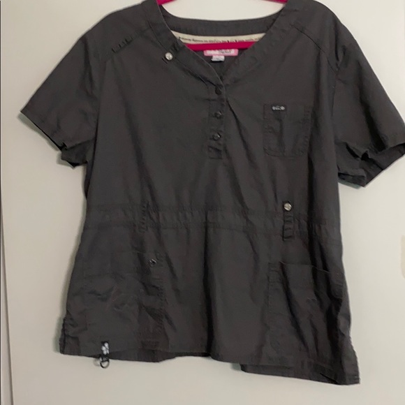 Koi scrub top XL